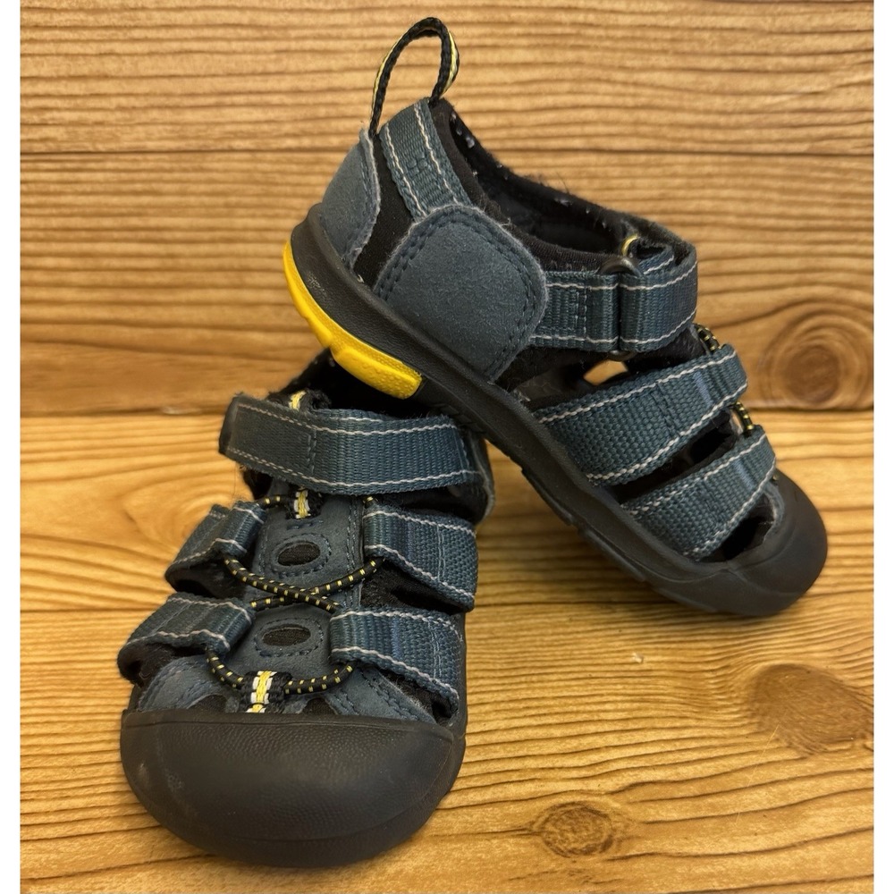 KEEN Newport H2 Kids Washable Closed Toe Hook & Loop Sandals Blue 7 Toddler